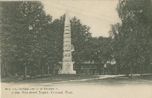 Monument Square, 
	Concord, Mass.; 1904 (copyright date)