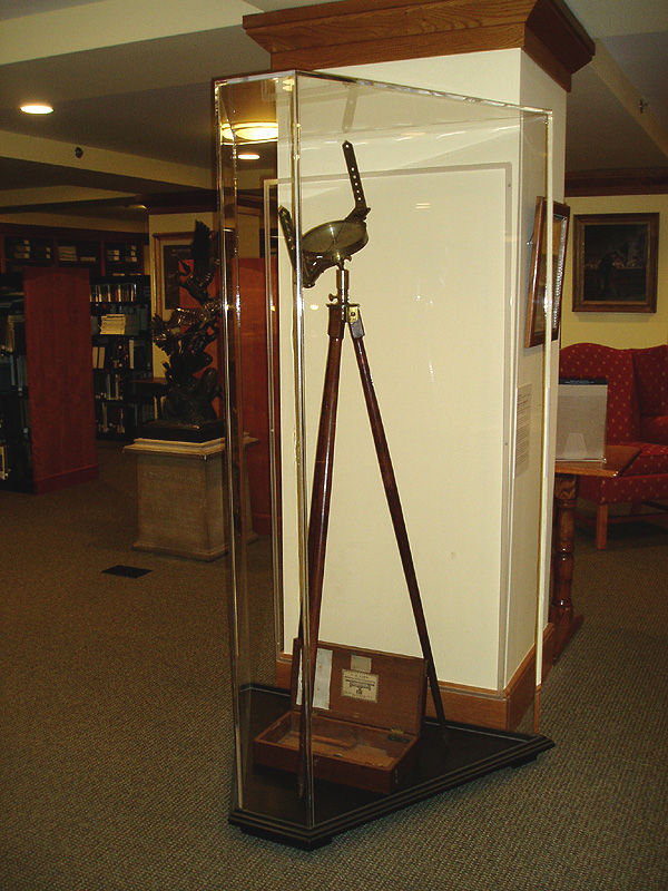 Picture of Thoreau's Surveying Instrument