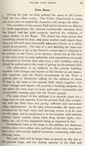 The town considers renovating the Town House, 1915