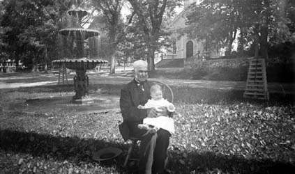 David Buttrick and great-grandson Herbert Buttrick Hosmer, ca. 1886