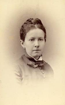 Bessie Keyes Hudson, early 1880s.