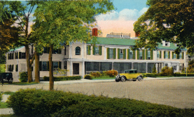 Postal card of the Colonial Inn 