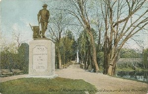 Concord, Mass., 
	Minute Man Old North Bridge and Soldiers' Monument; circa 1907 

(postmark)